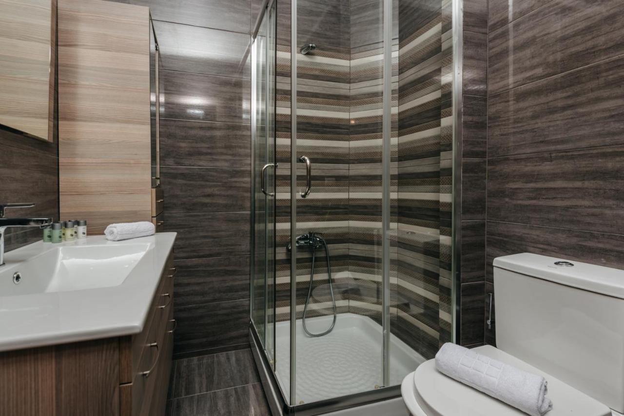 Bay View Guesthouses Каламата Экстерьер фото
