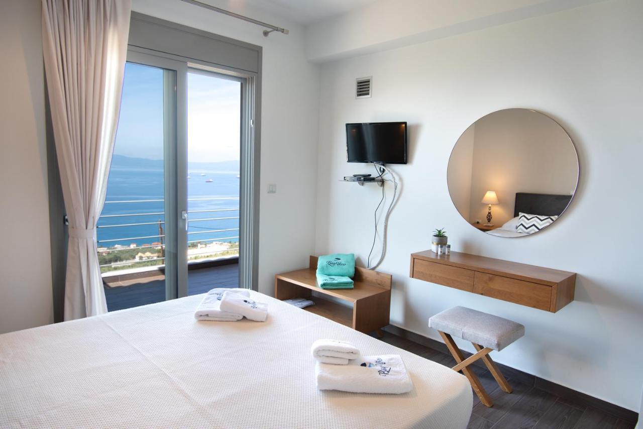 Bay View Guesthouses Каламата Экстерьер фото